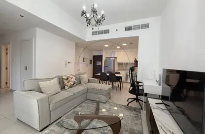 Apartment - 2 Bedrooms - 2 Bathrooms for rent in Hayat Boulevard 2A - Hayat Boulevard 2 - Hayat Boulevard - Town Square - Dubai