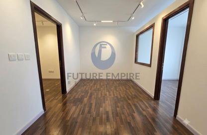 Retail - Studio - 1 Bathroom for rent in Pyramid Centre - Oud Metha - Bur Dubai - Dubai
