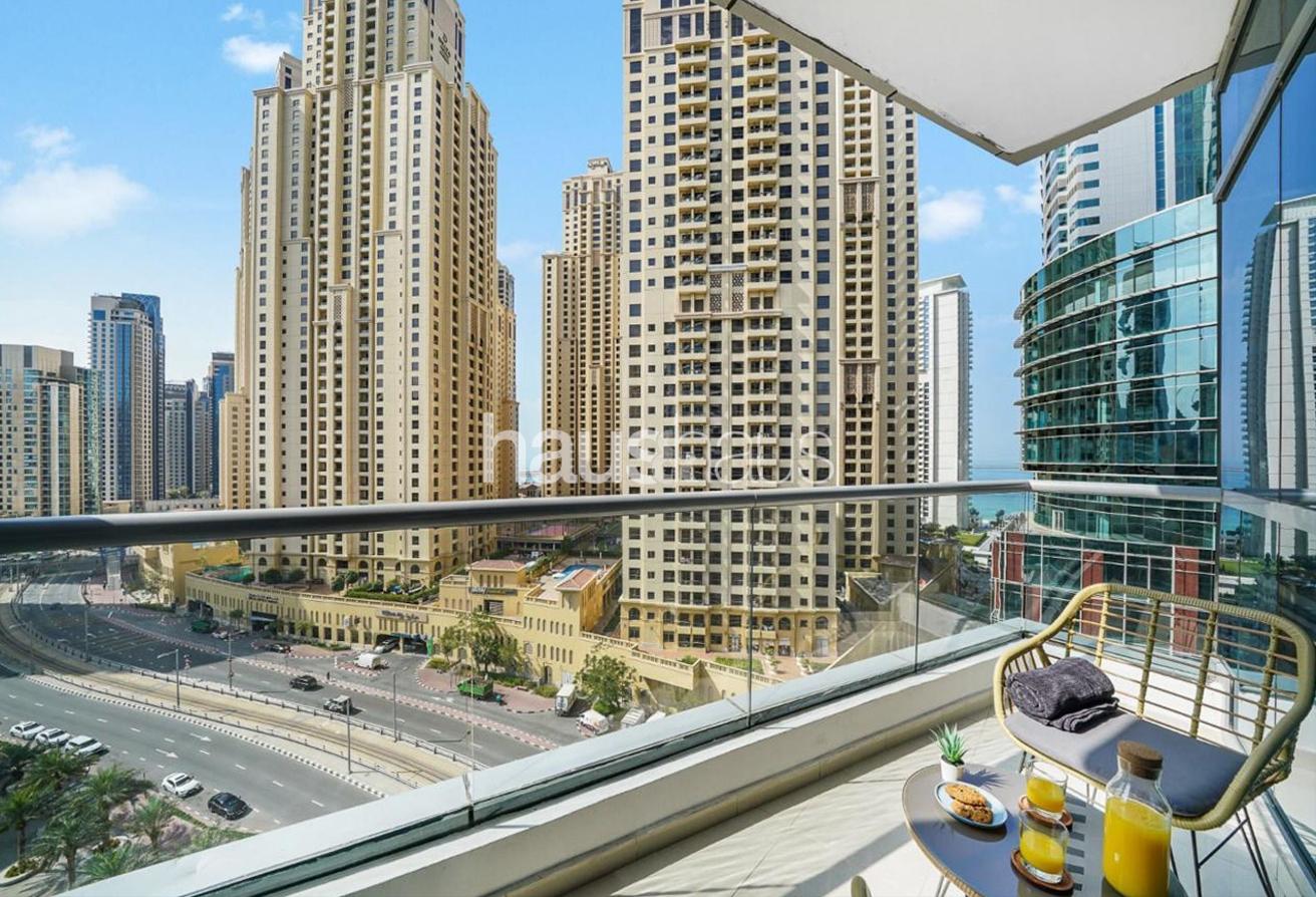 Fully Upgraded | Studio | Furnished photo 4