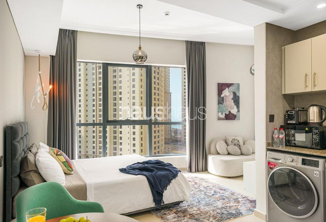 Fully Upgraded | Studio | Furnished photo 2