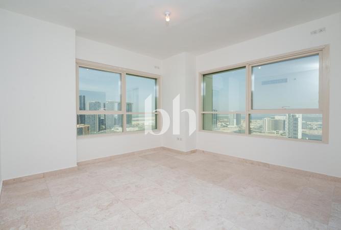 73856382 - Property Image 3