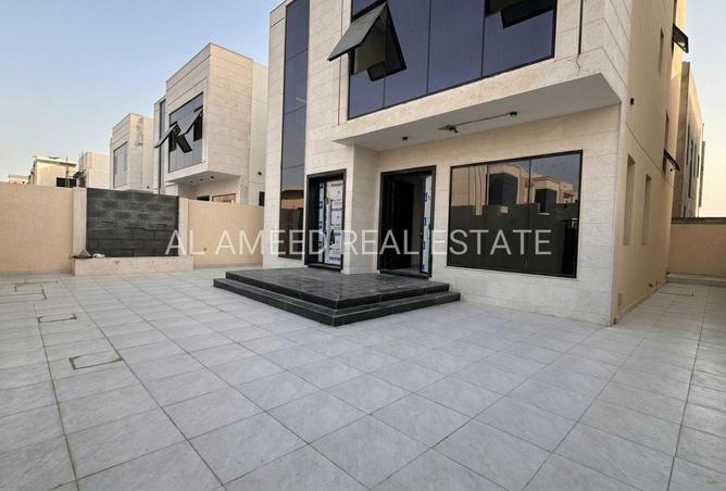 144635254 - Property Image 3