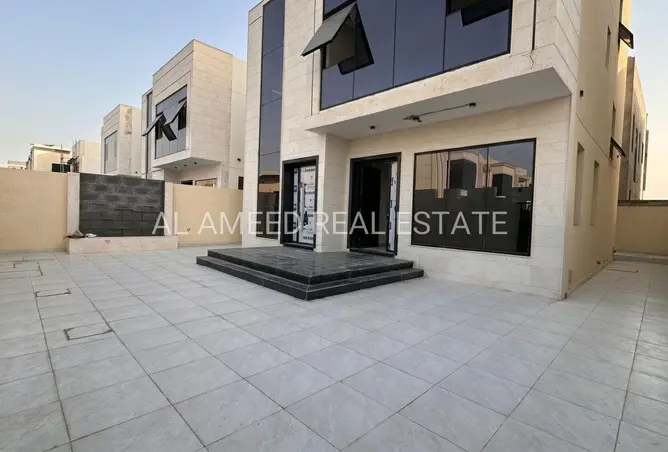 144635254 - Property Image 3