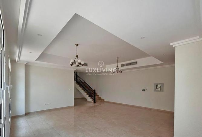 128808062 - Property Image 3