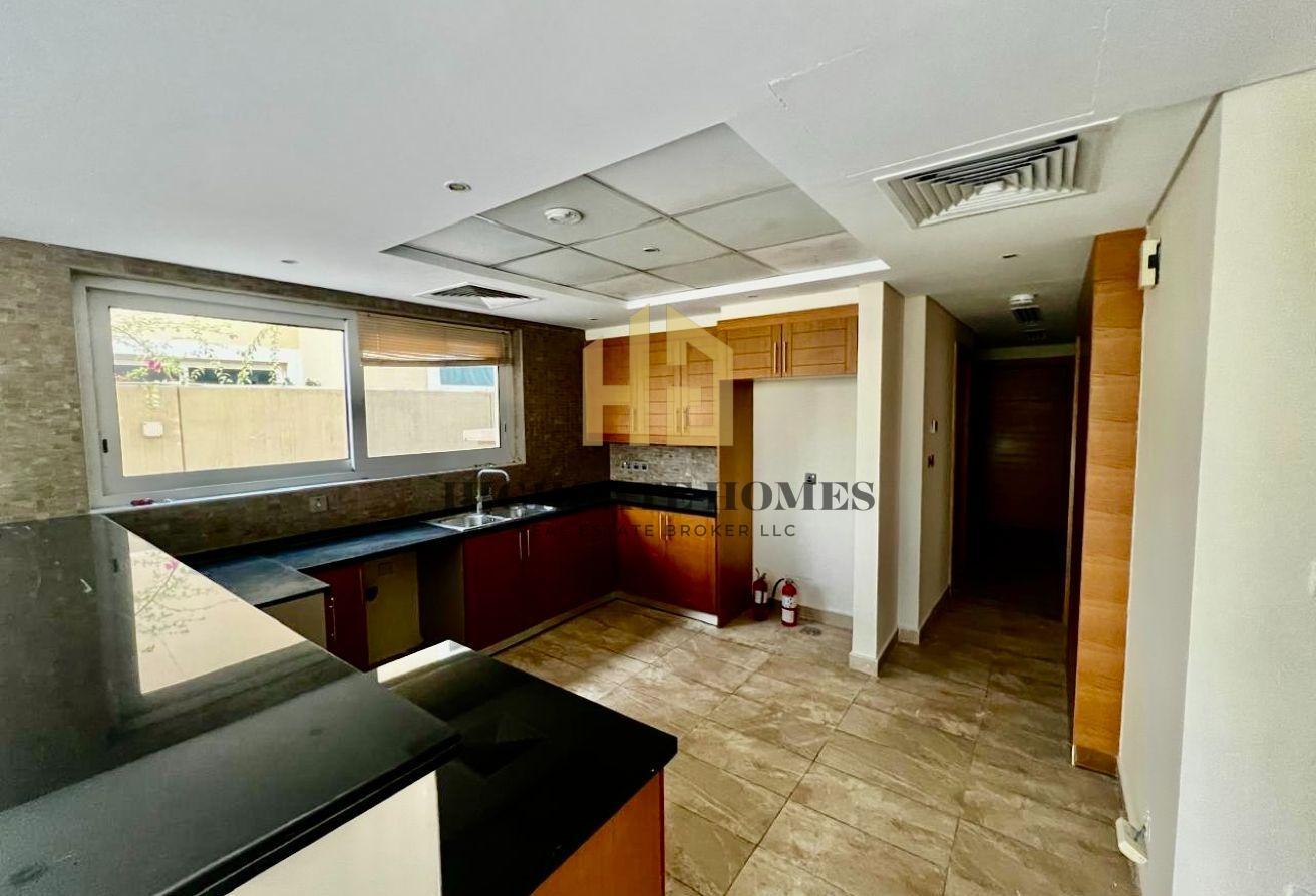 Multiple Cheque Options Available | Vacant Soon photo 8