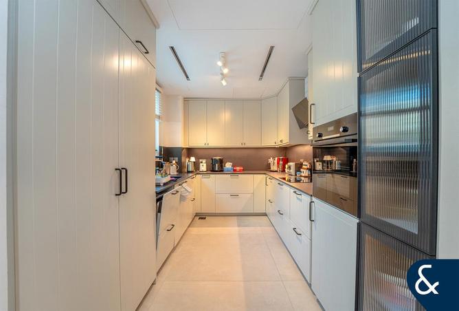 70282787 - Property Image 3