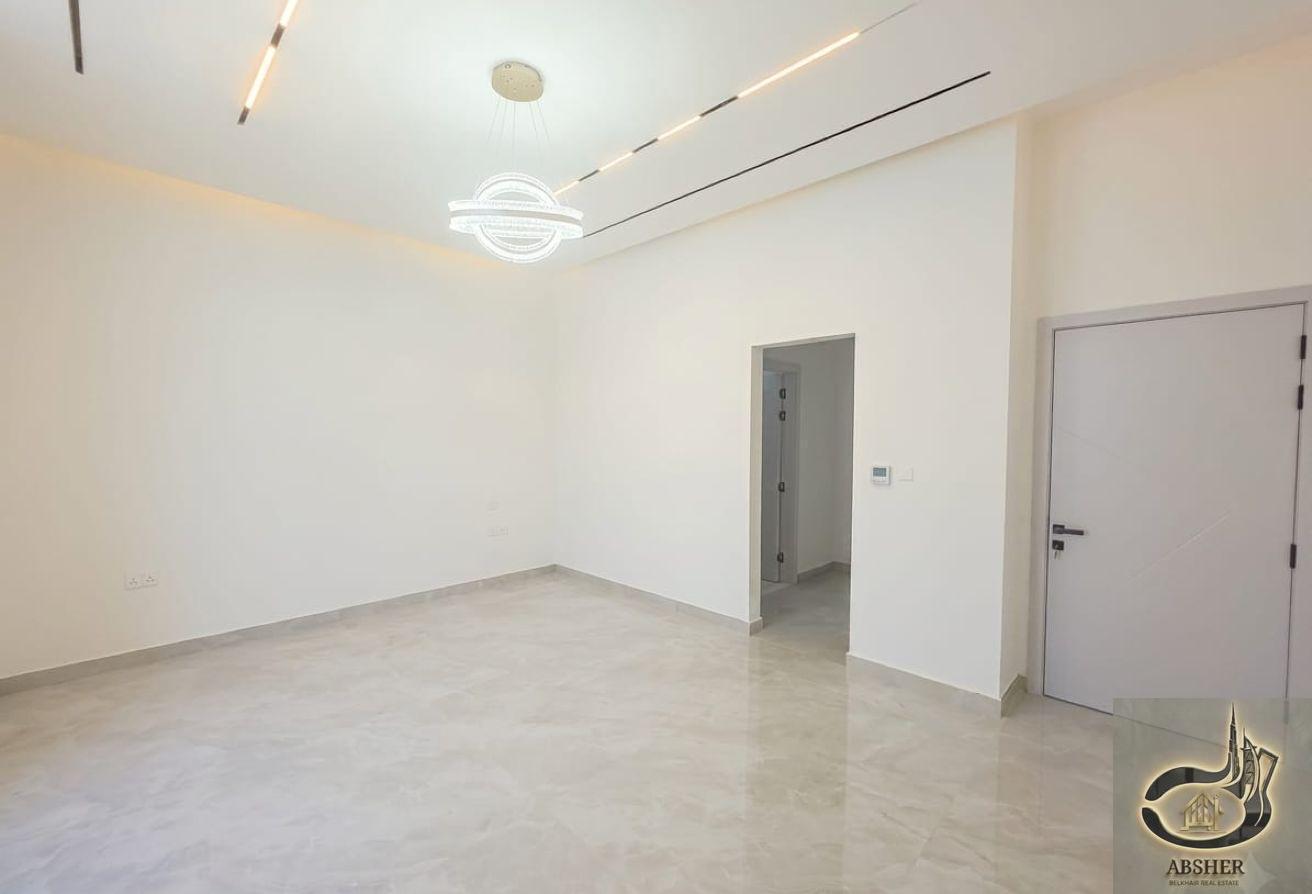 Wadi Al Shabak 4 BR+Office Modern Brand New Ready photo 8