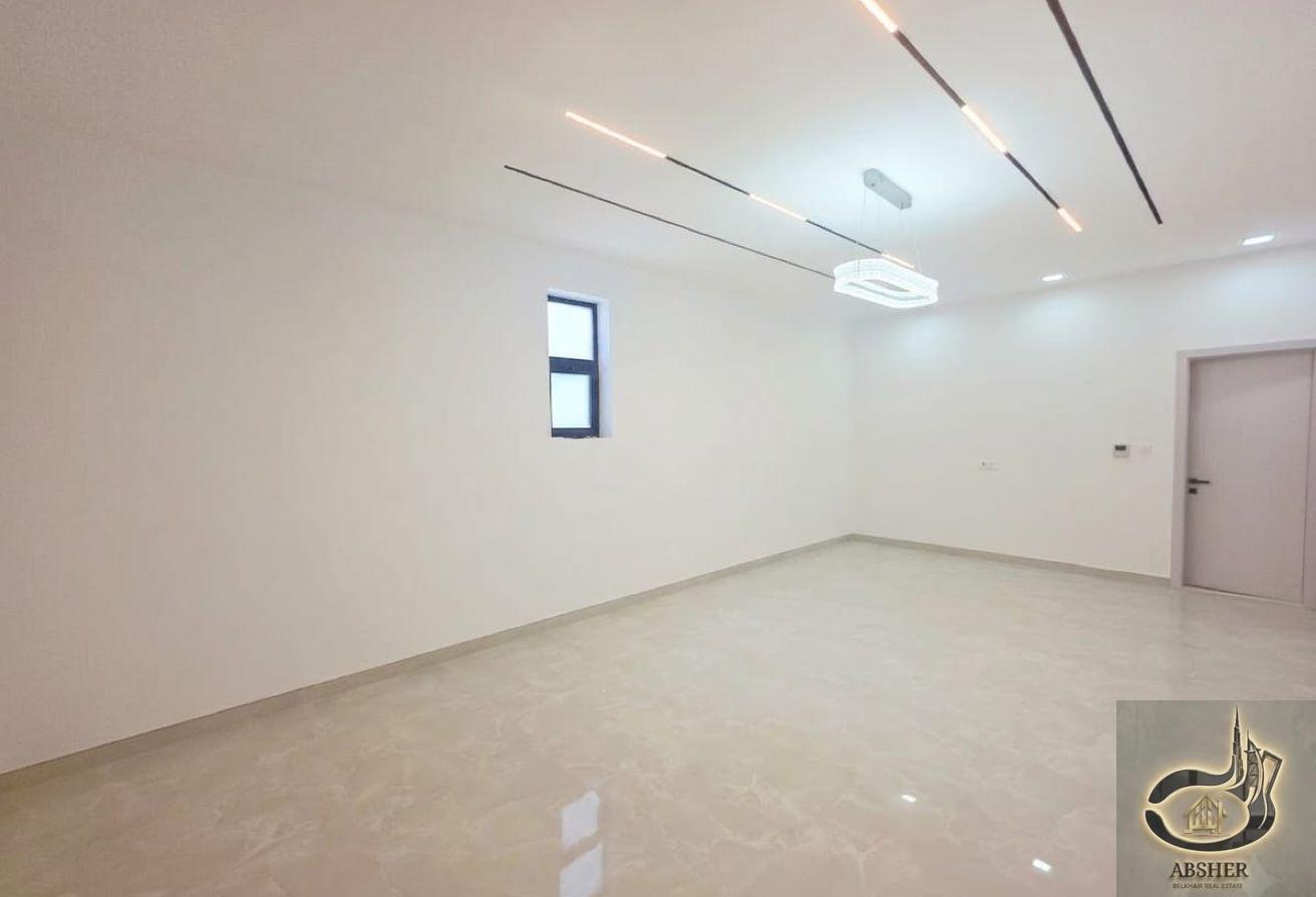 Wadi Al Shabak 4 BR+Office Modern Brand New Ready photo 9