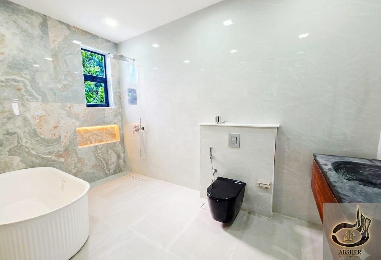 Wadi Al Shabak 4 BR+Office Modern Brand New Ready photo 12