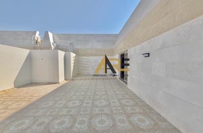 Apartment - 2 Bedrooms - 2 Bathrooms for rent in Sarab 2 - Aljada - Sharjah