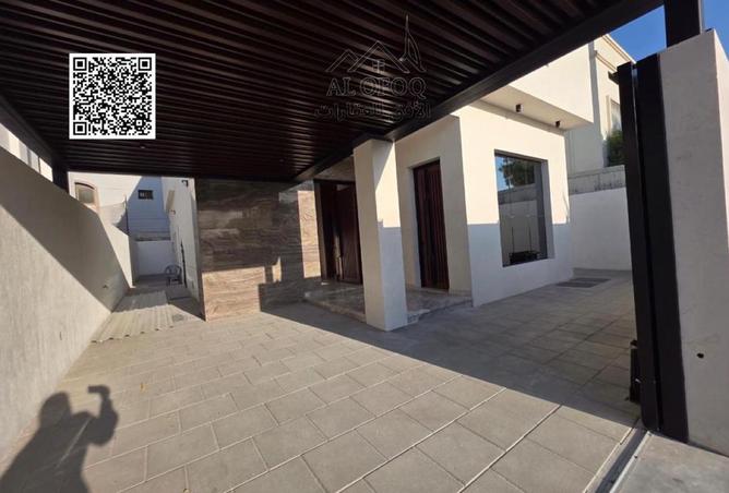 85318749 - صورة العقار 2