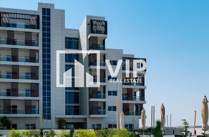 Apartment - Studio - 1 for sale in Leonardo Residences - Masdar City - Abu Dhabi