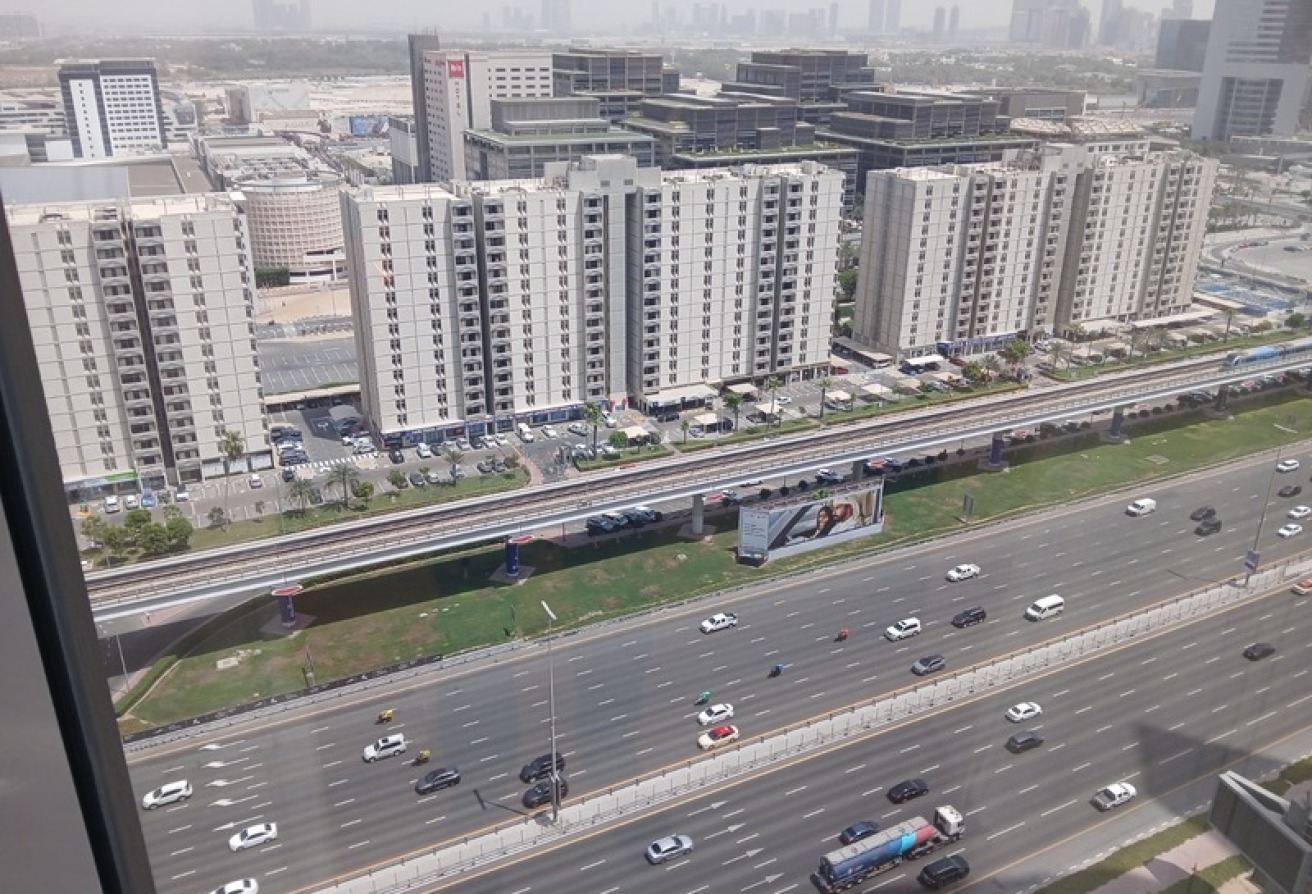FULLY FURNISHED | 2BR | SZR VIEW | PRIME LOCATION