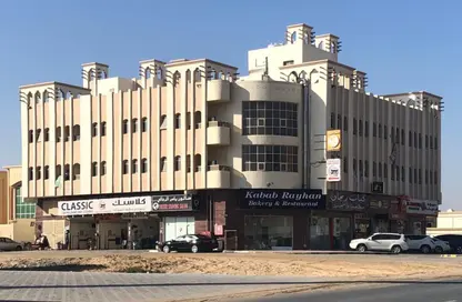 عمارة بالكامل للبيع في 2  الروضة - الروضة - عجمان
