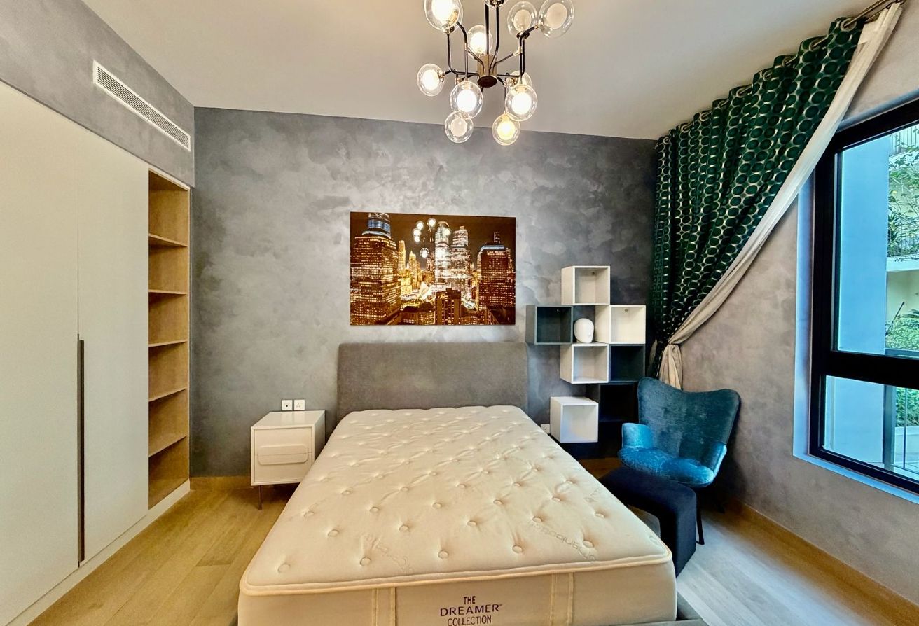 Fully Furnished I  Luxurios Beachfront I Balcony