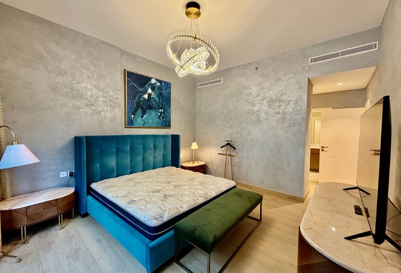 Fully Furnished I  Luxurios Beachfront I Balcony