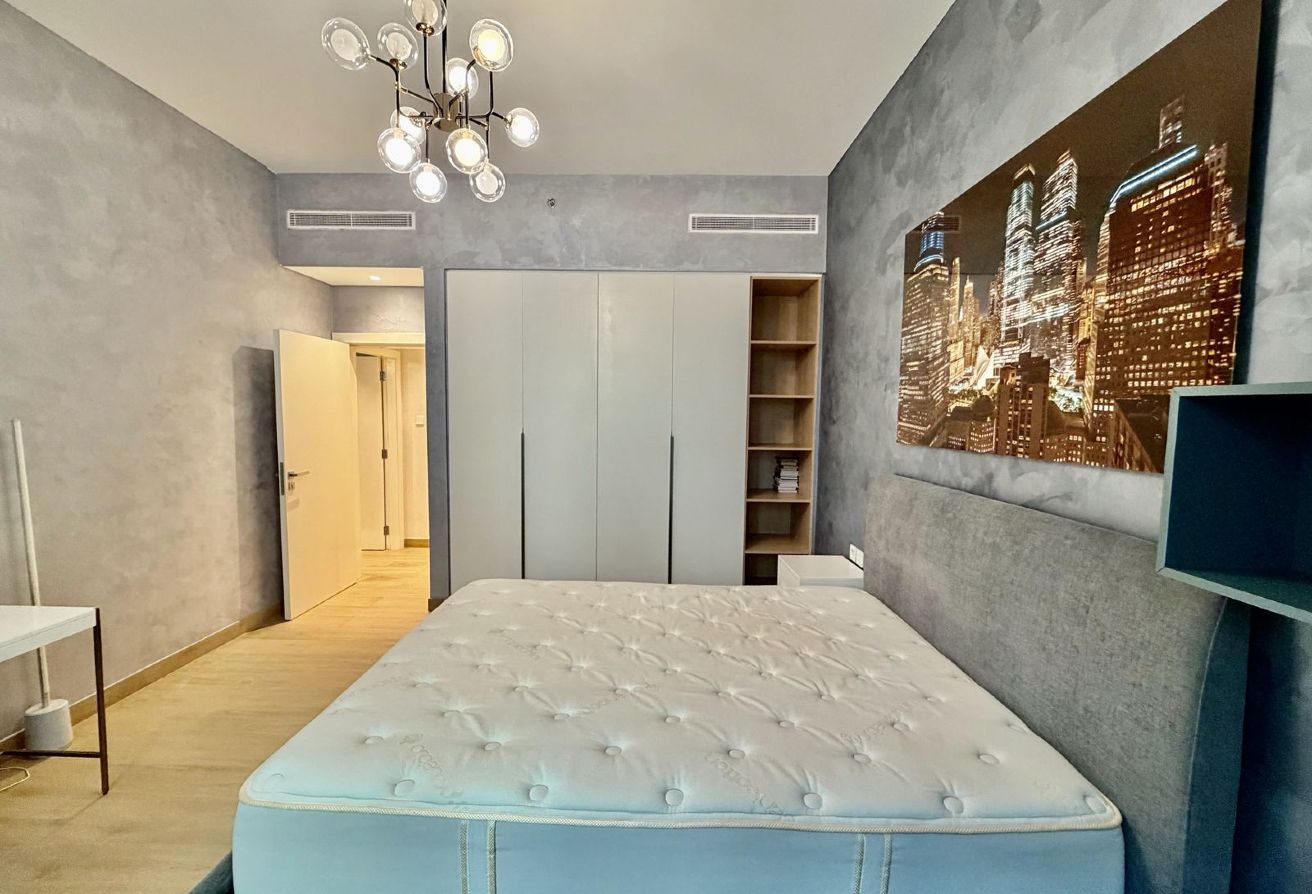 Fully Furnished I  Luxurios Beachfront I Balcony