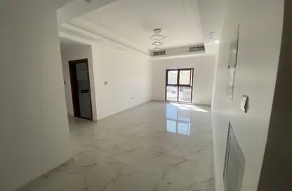 شقة - 2 غرف نوم - 3 حمامات للايجار في 3 المويهات - المويهات - عجمان