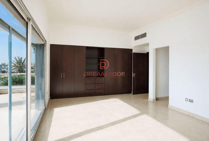 110965434 - Property Image 2