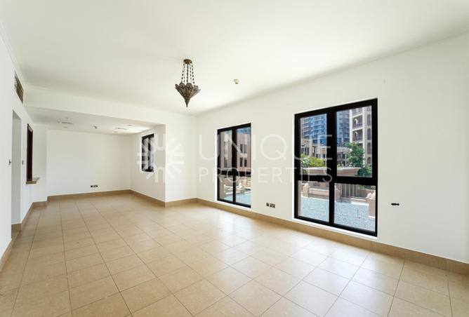 116799563 - Property Image 3