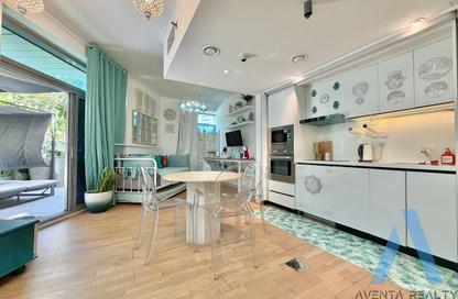 Apartment - 1 Bedroom - 2 Bathrooms for sale in Fairfield Tower - Park Island - Dubai Marina - Dubai