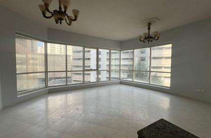 Apartment - 1 Bedroom - 2 Bathrooms for rent in Al Khan Corniche - Al Khan - Sharjah