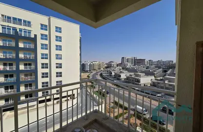 Apartment - 2 Bedrooms - 3 Bathrooms for rent in Farah Tower 2 - Queue Point - Liwan - Dubai Land - Dubai