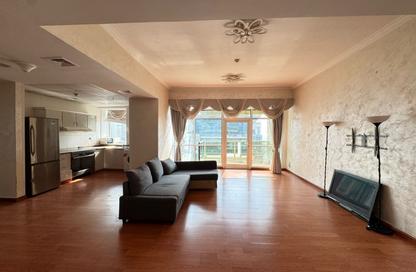 Apartment - 2 - 3 for rent in Lake City Tower - JLT Cluster D - Jumeirah Lake Towers - Dubai