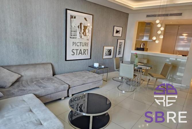 Luxurious | Fully Furnished | Prime Location photo 2