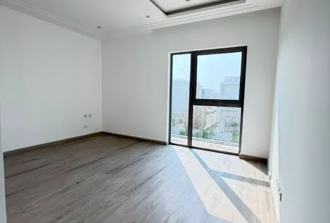 145977594 - Property Image 2