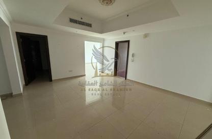 Apartment - 2 - 4 for rent in Al Majaz 2 - Al Majaz - Sharjah