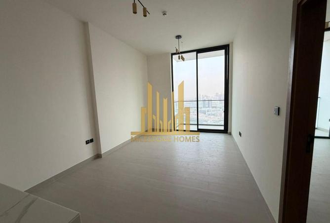 54398389 - صورة العقار 2