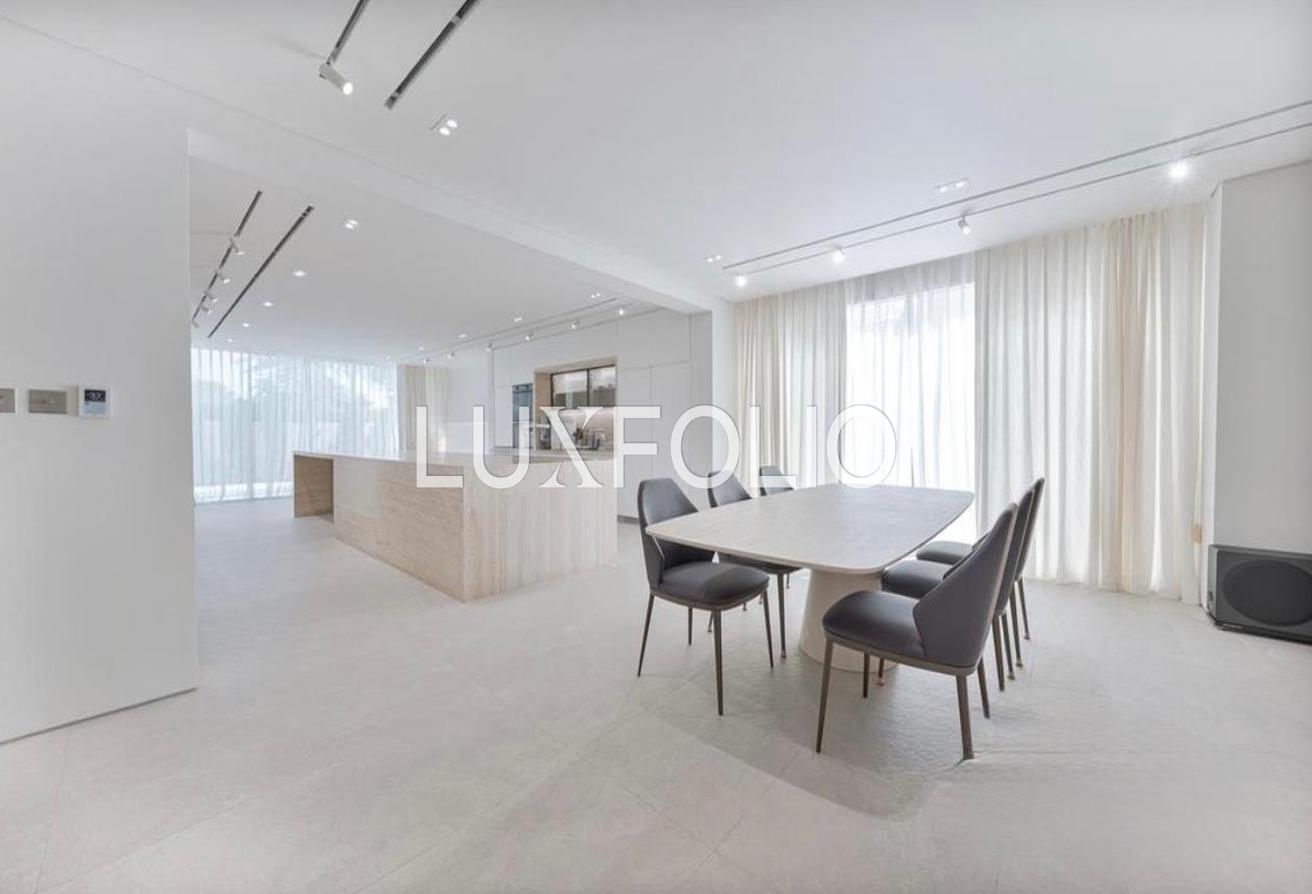 Unique | Beautifully Renovated | Open Plan Living photo 2