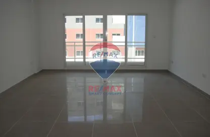 Apartment - 1 Bedroom - 2 Bathrooms for rent in Tower 1 - Al Reef Downtown - Al Reef - Abu Dhabi