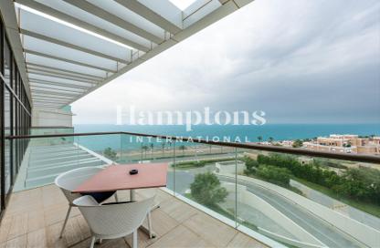 Apartment - 2 Bedrooms - 2 Bathrooms for sale in The 8 - The Crescent - Palm Jumeirah - Dubai