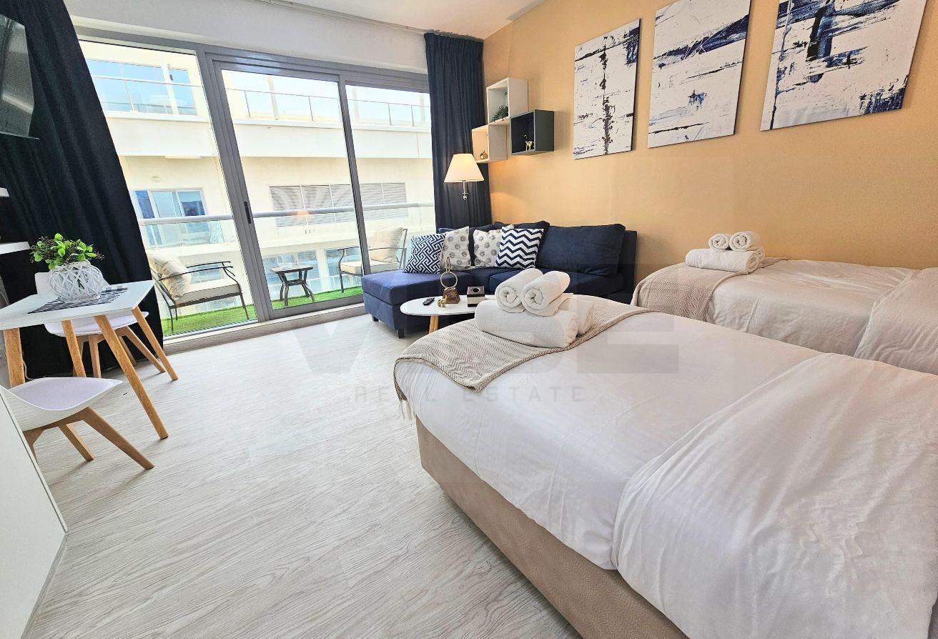 Luxury High-Floor Studio | Bills Included