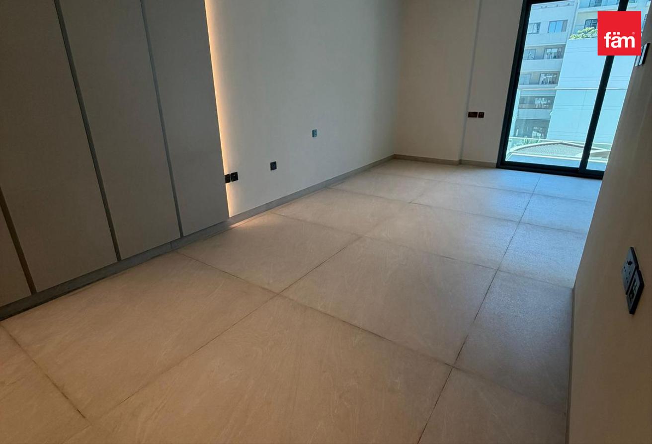 Vacant | Spacious Studio | 4 Cheques photo 8
