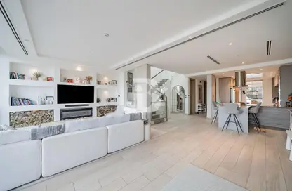 Townhouse - 4 Bedrooms - 5 Bathrooms for sale in District 7 - Royal Park - Jumeirah Park - Dubai Townhouse - 4 Bedrooms - 5 Bathrooms for sale in District 7 - Royal Park - Jumeirah Park - Dubai