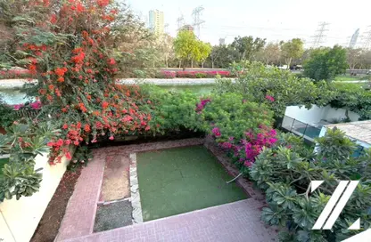 فيلا - 3 غرف نوم - 3 حمامات للبيع في الينابيع 8 - الينابيع - دبي