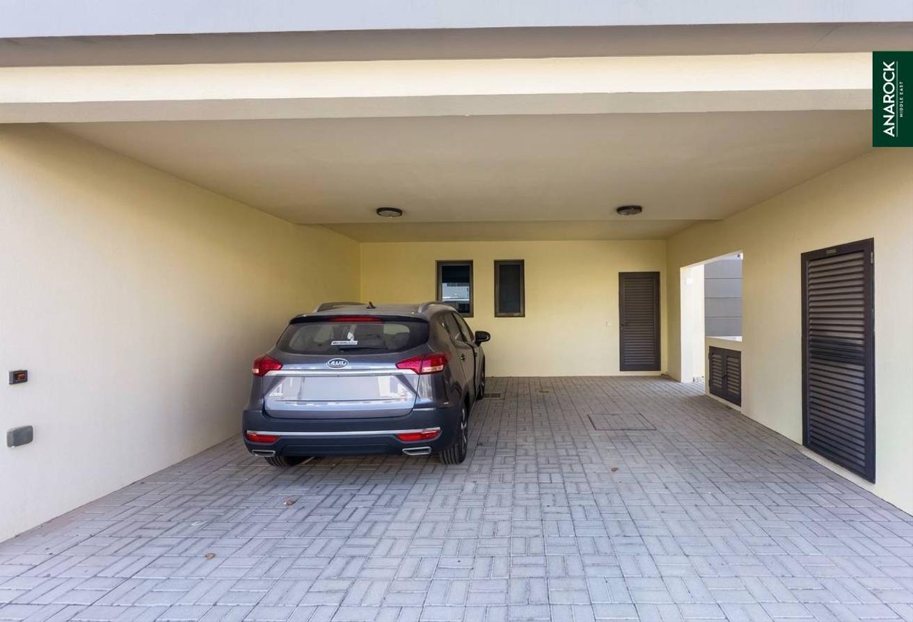 Corner Plot I Community View | Vacant photo 10
