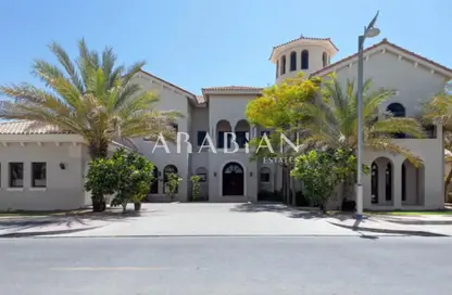 Villa - 6 Bedrooms - 7 Bathrooms for sale in Signature Villas Frond A - Signature Villas - Palm Jumeirah - Dubai