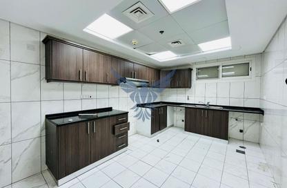 Apartment - 2 Bedrooms - 3 Bathrooms for rent in Al Rawdha Residence C98 - Rawdhat Abu Dhabi - Abu Dhabi