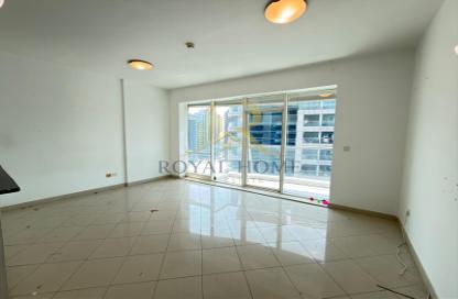 Apartment - 1 - 2 for rent in Hub Canal 1 - Hub Golf View Apartments - Dubai Sports City - Dubai