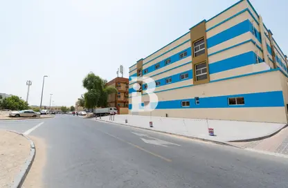 سكن عمال - استوديو للايجار في القوز - دبي