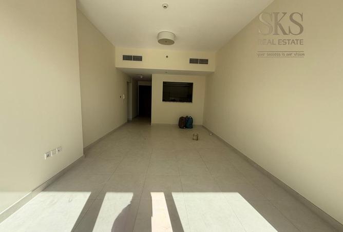 76967304 - Property Image 2