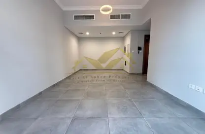 Apartment - 2 Bedrooms - 3 Bathrooms for rent in Jumeirah Garden City - Al Satwa - Dubai