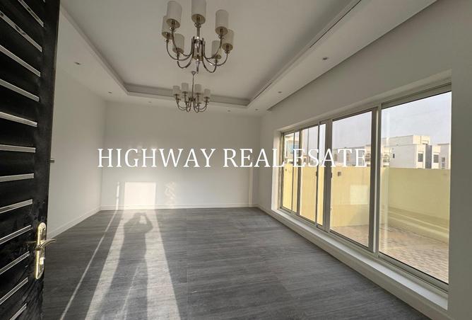 127930526 - Property Image 3