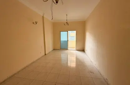 Apartment - 1 Bedroom - 1 Bathroom for rent in Qasimia 10 building - Al Mahatta - Al Qasimia - Sharjah