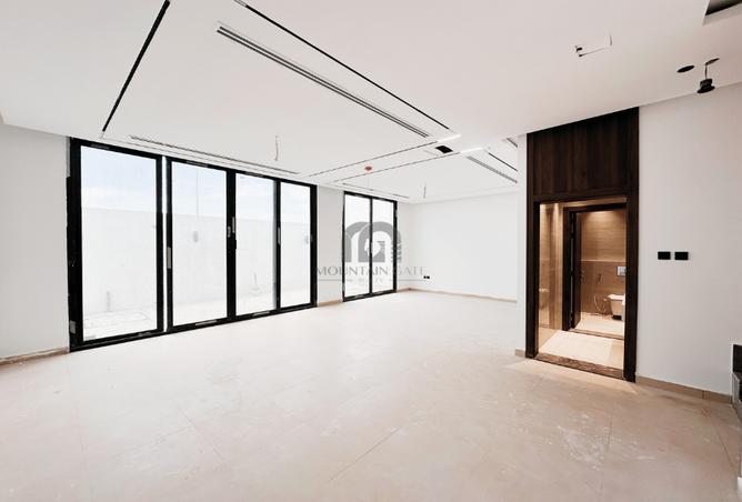 80676382 - Property Image 3