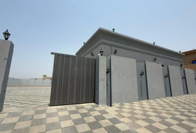 121995418 - صورة العقار 2